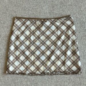 H&M cream / tan plaid mesh mini skirt